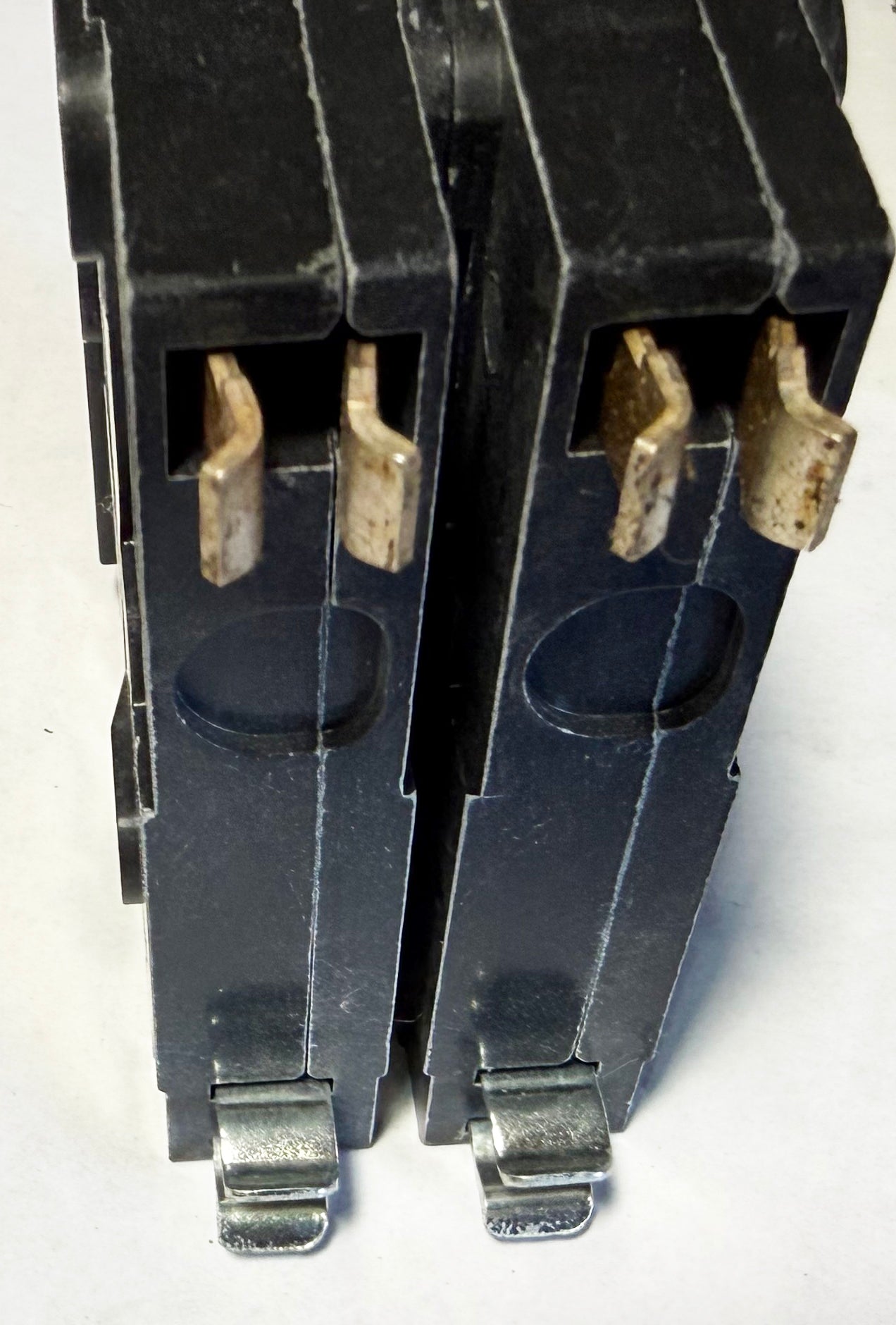 Box of 4 Square D CLONE for QO220 Made by ITE Part # D220